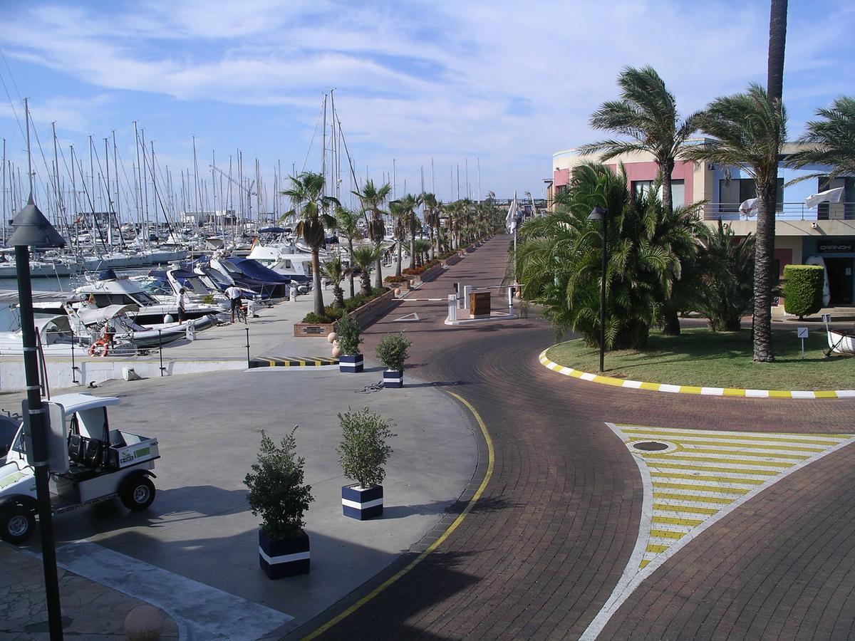 Apartamento Oasis 71 Denia Bagian luar foto